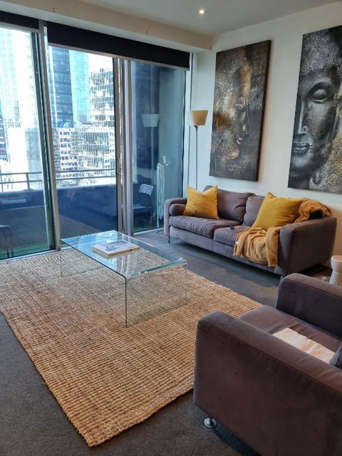 Collins St, Southern Cross, 2 Bd, PARKING, FREE WIFI - Events Australia 3