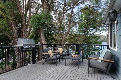 Coal And Candle By Beach Stays - Tourism Bookings 0