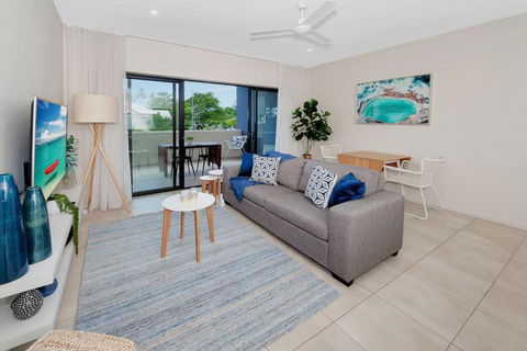 Coastal 2-Bed With Parking & Pool By The Ocean - Events Australia 0