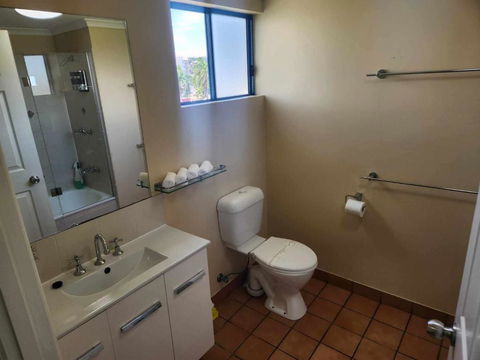 Coastal Breeze Studio- Steps From CBD,Stadium&Ferry - Events Australia 4