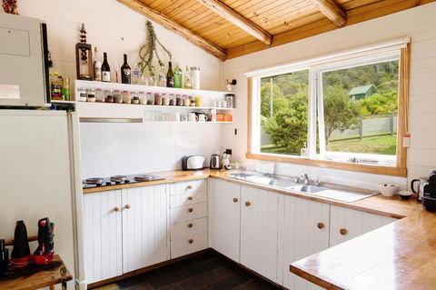 Coastal Cottage Bicheno - Events Australia 1