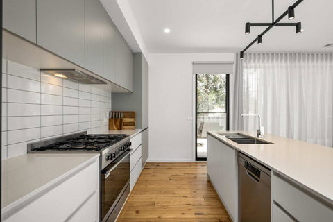 Coastal Elegance, Torquay - Events Australia 4