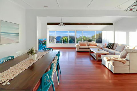 Coastal Escape - Events Australia 0