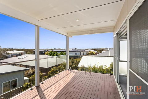 Coastal Family Retreat In CW - Events Australia 2