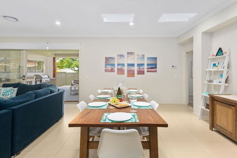 Coastal Palms Escape - Your Ideal Family Getaway - Events Australia 4