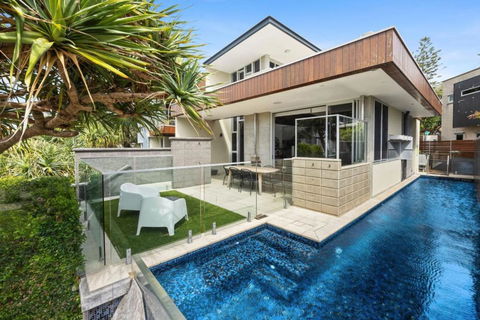 Coastal Retreat With Ocean Views - Events Australia 3