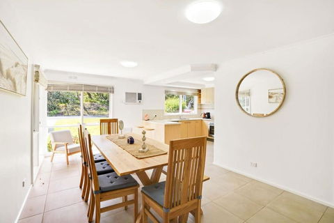 Coastal Rosebud Family Home - Steps From The Beach - Events Australia 2