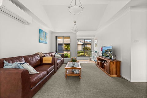 Coastal Villa By Experience Jervis Bay - Events Australia 0