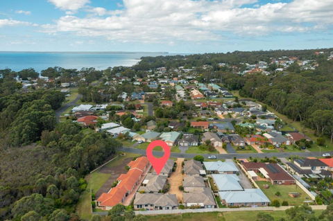 Coastal Villa By Experience Jervis Bay - Events Australia 1