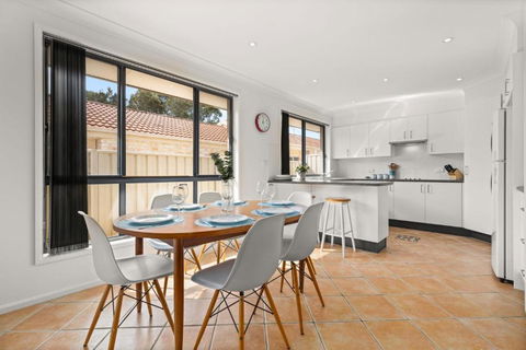 Coastal Villa By Experience Jervis Bay - Events Australia 4