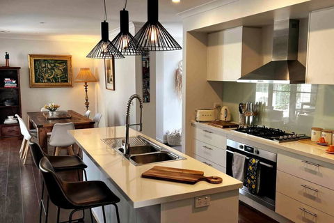 Coastal Weekend Getaway + Pool+firepit+fast Wi-fi - Events Australia 4