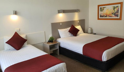 Cobb Inlander Motel - Events Australia 0