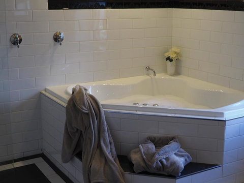 Cobblers Cottage B&B - Events Australia 4