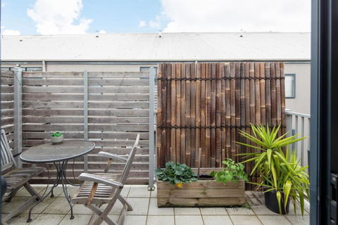 Collingwood Cool Bordering Vibrant Richmond - Events Australia 4