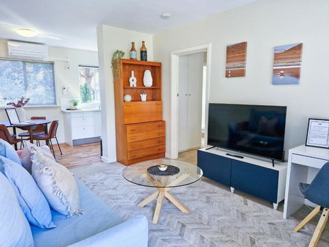Crawley Cosy Urban Retreat Close To CBD UWA Free Park Netflix - Accommodation Europe 2