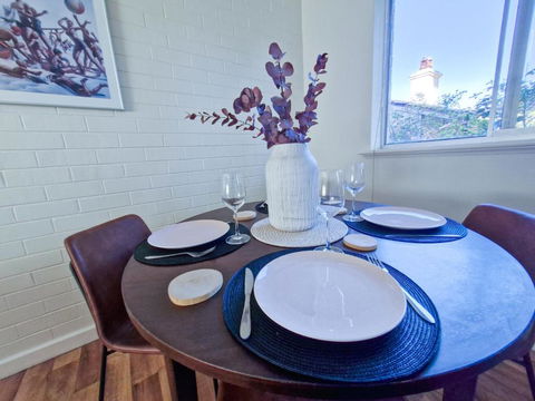 Crawley Cosy Urban Retreat Close To CBD UWA Free Park Netflix - Accommodation Europe 3
