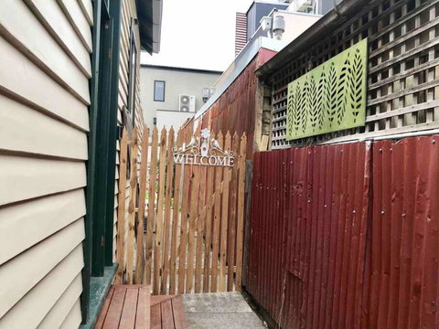 D109 Inner City Oasis On Buckingham - Tourism Bookings 1
