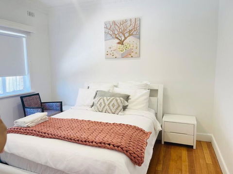 D133 St Alban Station Stay - Events Australia 4