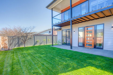 27 On Mountbatten - Accommodation Europe 0