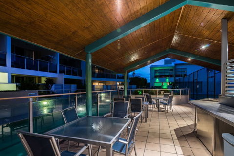2BR Coolum Beach Escape , Courtyard, Pool, Spa, Tennis - Tourism Bookings 1
