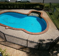 2nd Floor Unit with Water Views and Pool - Karoonda Sands Bongaree - Events Australia