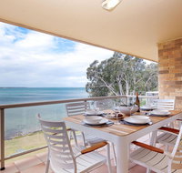 3 'Pelican Sands' 83 Soldiers Point Rd - stunning waterfront unit with magical water views  air conditioning - Accommodation Europe