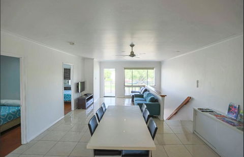 3 Bedroom Apartment // Spence St - Events Australia 1