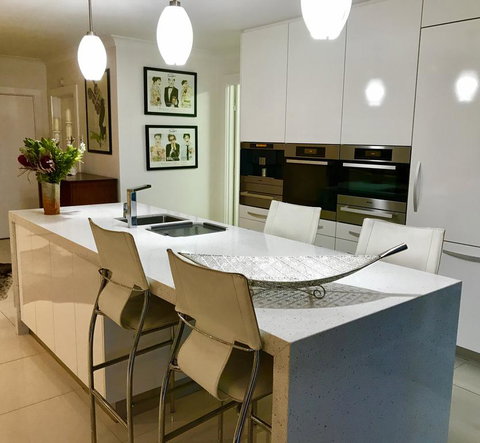 3 Divas Luxury Accommodation - Events Australia 2