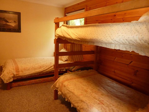 31 Elizabeth Crescent - Events Australia 2