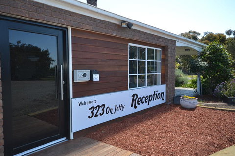 323 On Jetty - Tourism Bookings 1