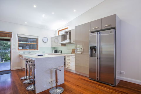 33 Bangalow - Narrawallee's Beautiful Bungalow - Events Australia 2