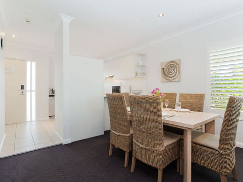 356 ' Oaks Pacific Blue', 265 Sandy Point Rd - Air Conditioned, Direct Pool Access And Suited For Disability - Tourism Bookings 2