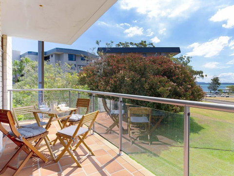 4 'Villa Ellisa', 10 Columbia Close - Beautiful Unit With Beautiful Water Views At Little Beach - Tourism Bookings 0