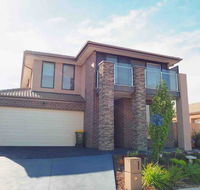 4 Bed 2 And A Half Bath Luxury Villa in Point Cook - Events Australia