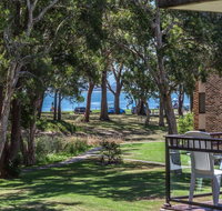 45 'Bay Parklands' 2 Gowrie Ave - pool tennis court spa  across the road to the beach - Tourism Bookings