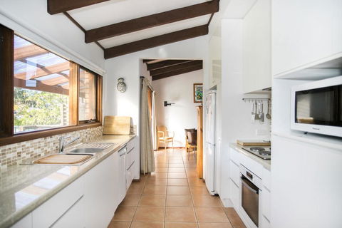 45 Boag St - Comfy And Close - Events Australia 3