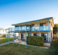 45 Hillside Cres Beach House - Events Australia