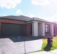 5 Bed 2 Bath big house - Events Australia