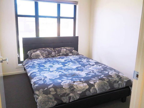 5 Bed 2 Bath Big House - Events Australia 2