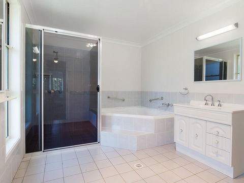 51 Rigney Street - Pet Friendly House With Aircon - Events Australia 3
