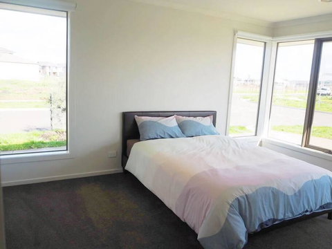 5Bed 2Bath Family House In Werribee - Events Australia 2