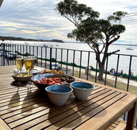 6 'SHOAL TOWERS' 11 SHOAL BAY RD - STUNNING WATER VIEWS  PERFECT LOCATION - Events Australia