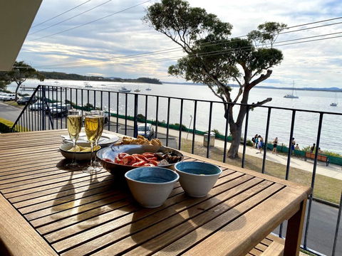 6 'SHOAL TOWERS', 11 SHOAL BAY RD - STUNNING WATER VIEWS & PERFECT LOCATION - Events Australia 0