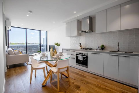 61, Boutique One-bedroom, Boxhill Central, Mall - Events Australia 1