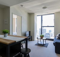 A Cozy CBD Suite with Spectacular City Views