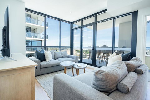 A Cut Above The West - Pool - Rooftop Bar - Gym - Wifi - Events Australia 1