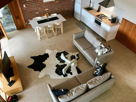 A Home Amongst The Gum Trees - Events Australia 0