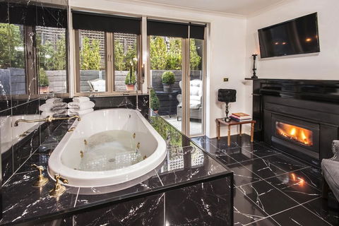 A Loft In The Mill Boutique Accommodation - Accommodation Europe 1
