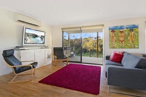 A One One Two At Island Beach - Events Australia 0