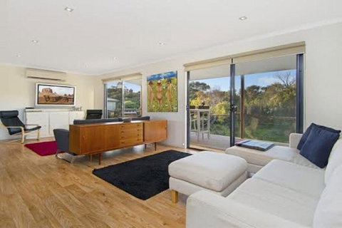 A One One Two At Island Beach - Events Australia 1